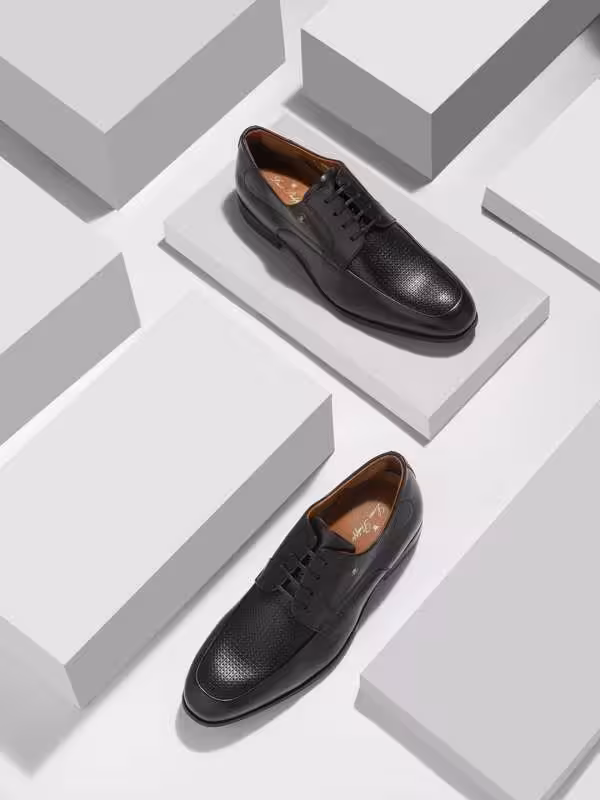 657744e8-76b5-46c9-bccf-f09a36b7ae111709268165268LouisPhilippeMenPerforationsLeatherSlip-OnSneakers1